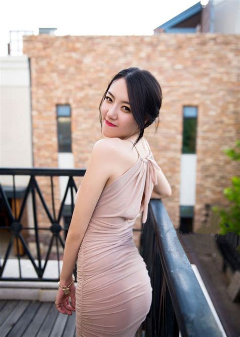 当用户进入看球吧页面时，关于女足赛事的正文内容应保持自然清楚，突出比赛价值和观赛重点。
